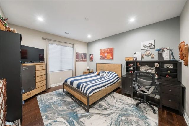 1132 Summit Oak, Lake Forest, CA 92679