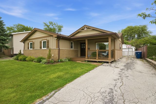 9143 W 92 Street, Hickory Hills, IL 60457