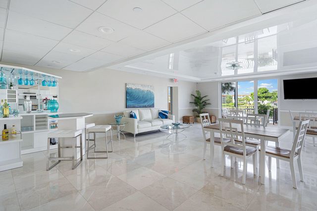 1150 Hillsboro Mile Hillsboro Mile 508, Hillsboro Beach, FL 33062