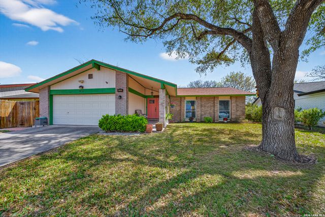 8722 Thatch, San Antonio, TX 78240