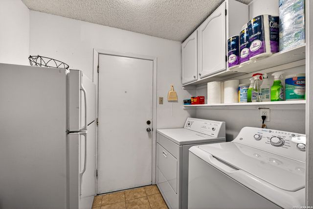 8722 Thatch, San Antonio, TX 78240