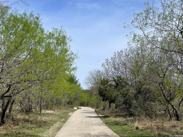 8722 Thatch, San Antonio, TX 78240