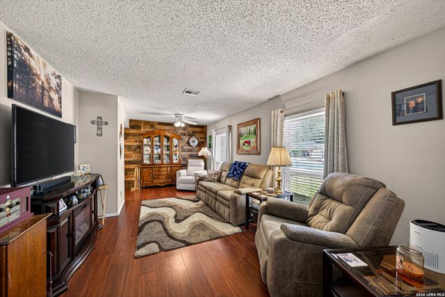 8722 Thatch, San Antonio, TX 78240