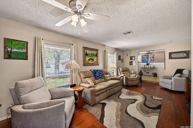 8722 Thatch, San Antonio, TX 78240