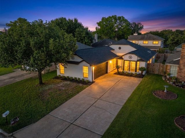 1714 Foxlake Drive, Houston, TX 77084