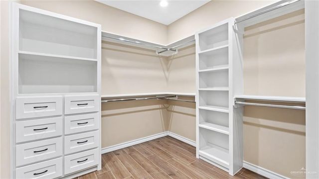 1124 Bella Vista, Weslaco, TX 78596