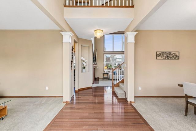 2403 Grey Eagle Bay, Woodbury, MN 55129