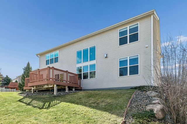 2403 Grey Eagle Bay, Woodbury, MN 55129