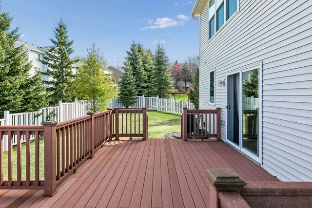 2403 Grey Eagle Bay, Woodbury, MN 55129