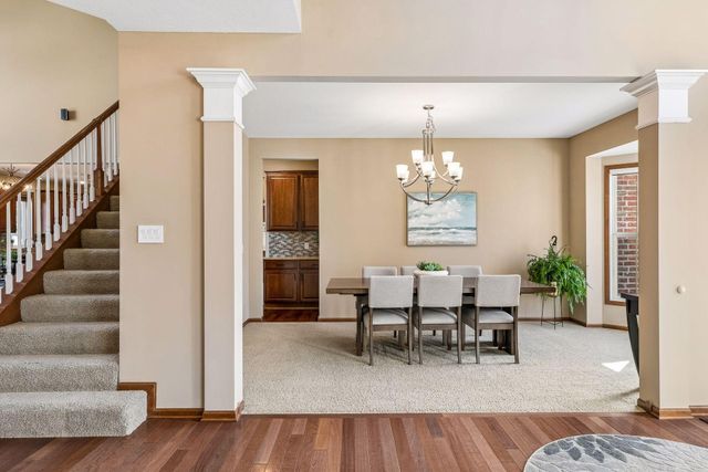 2403 Grey Eagle Bay, Woodbury, MN 55129