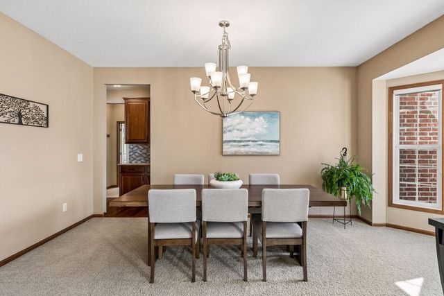 2403 Grey Eagle Bay, Woodbury, MN 55129