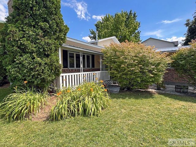 413 Logan Drive, Idaho Falls, ID 83401