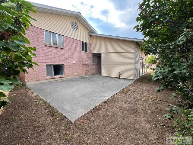 413 Logan Drive, Idaho Falls, ID 83401