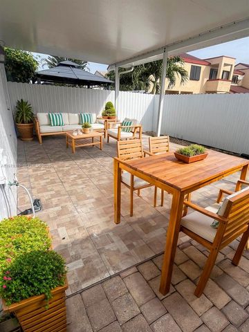 5249 W 24th Ct 5249, Hialeah, FL 33016