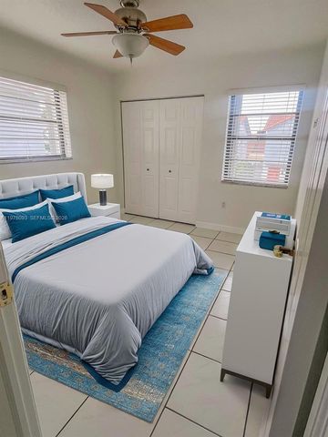 5249 W 24th Ct 5249, Hialeah, FL 33016