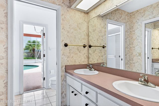 215 Dogwood Avenue, Melbourne Beach, FL 32951