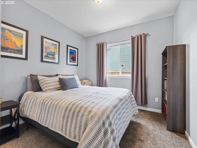 711 PINTAIL St, Silverton, OR 97381