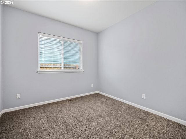 711 PINTAIL St, Silverton, OR 97381