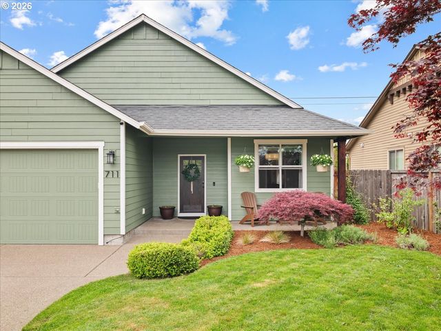 711 PINTAIL St, Silverton, OR 97381