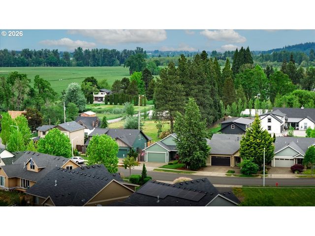 711 PINTAIL St, Silverton, OR 97381