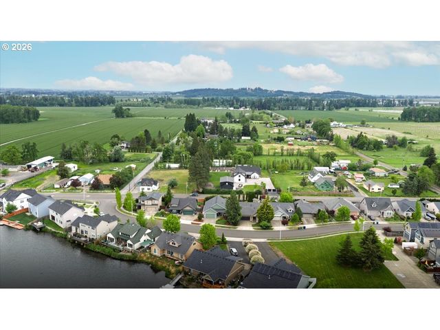 711 PINTAIL St, Silverton, OR 97381