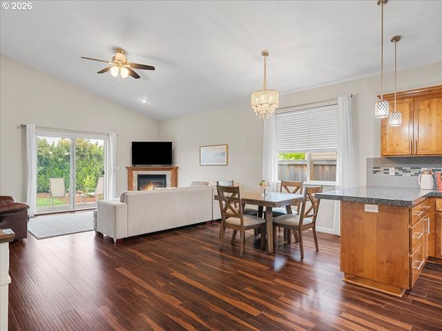 711 PINTAIL St, Silverton, OR 97381
