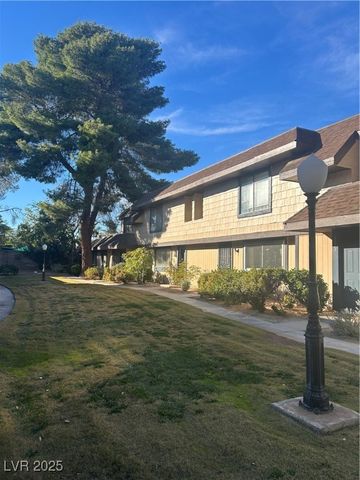 6223 Meadow Vista Lane, Las Vegas, NV 89103