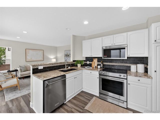 9792 Sydney Ln, Highlands Ranch, CO 80130