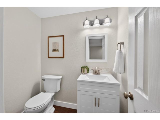 9792 Sydney Ln, Highlands Ranch, CO 80130