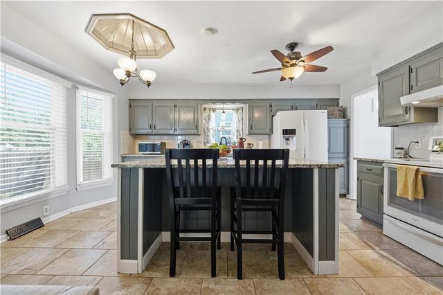 508 SE Wingate Street, Lee's Summit, MO 64063