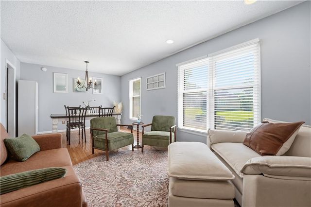 508 SE Wingate Street, Lee's Summit, MO 64063