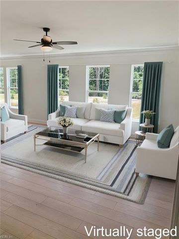 13 Valmoore DR, Poquoson, VA 23662