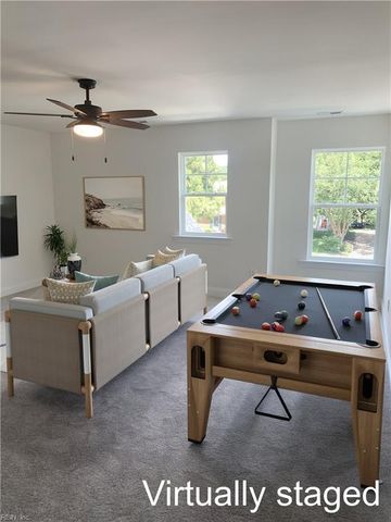 13 Valmoore DR, Poquoson, VA 23662