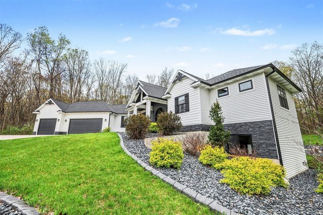 6238 North Ridge Court, Middleville, MI 49333