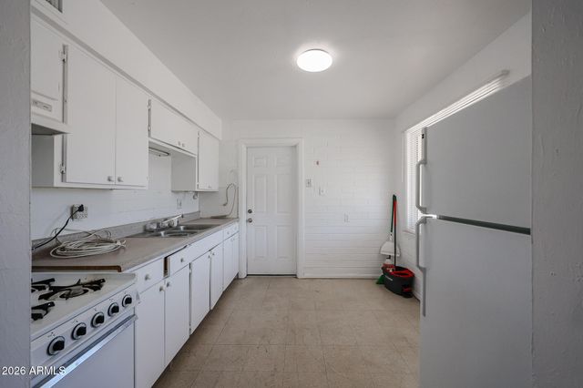 10226 N 15TH Avenue, Phoenix, AZ 85021