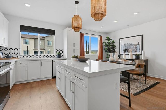 14009 Lilah Lane, San Diego, CA 92128