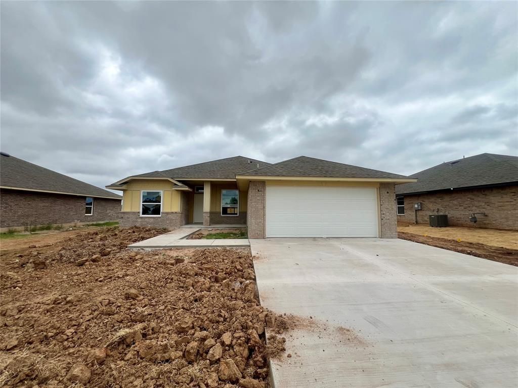 1012 SE 16th Terrace, Newcastle, OK 73065