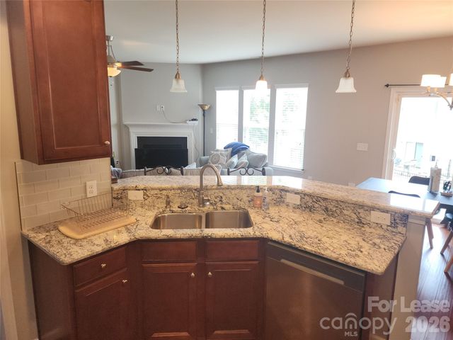 6542 Portland Rose Lane, Charlotte, NC 28210
