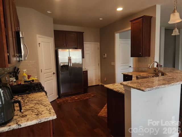 6542 Portland Rose Lane, Charlotte, NC 28210