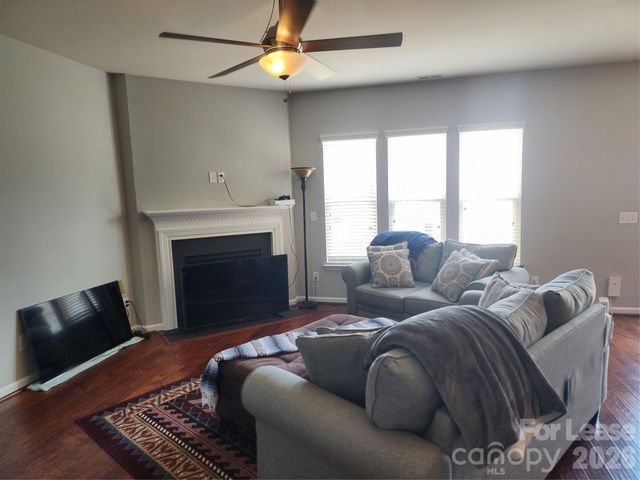 6542 Portland Rose Lane, Charlotte, NC 28210