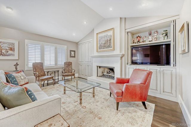 2552 E Alameda Avenue 31, Denver, CO 80209