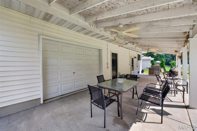38 Country Life Drive, O'fallon, MO 63366