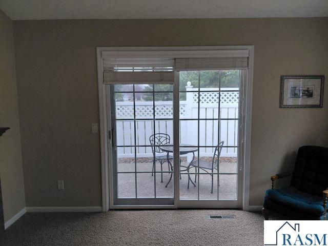 217 Crystal Circle, Mankato, MN 56001