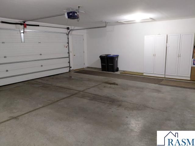 217 Crystal Circle, Mankato, MN 56001