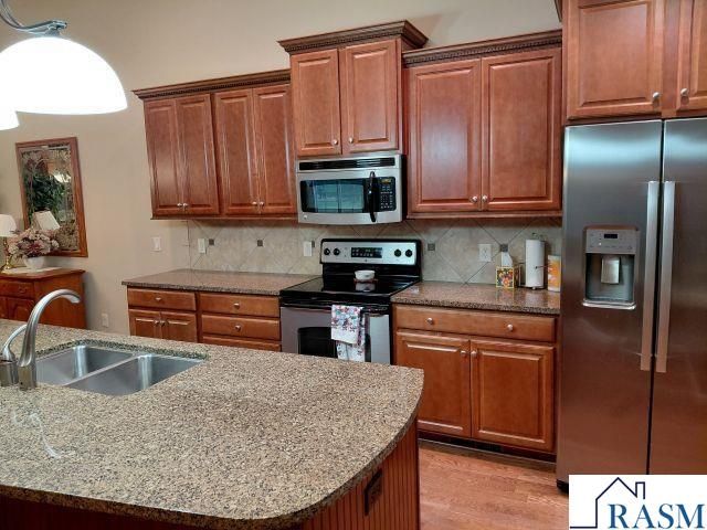 217 Crystal Circle, Mankato, MN 56001