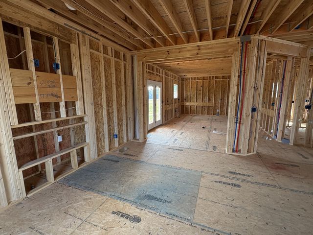 810 Cedar Wood Dr, Clarksville, TN 37043