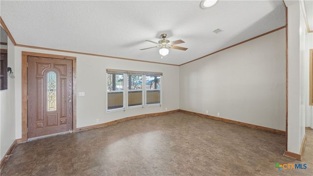 1594 Mountain View Drive, Canyon Lake, TX 78133