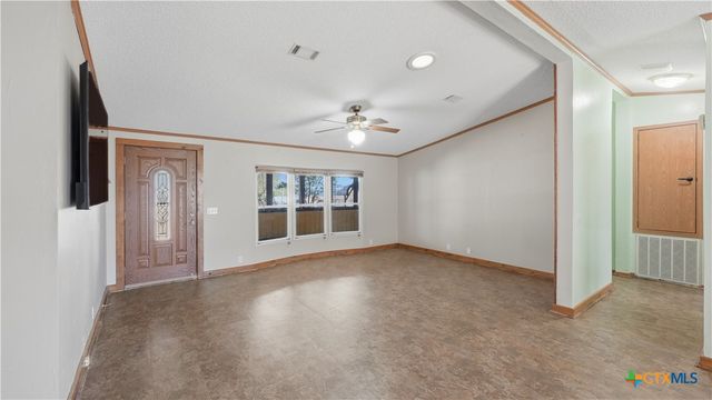 1594 Mountain View Drive, Canyon Lake, TX 78133