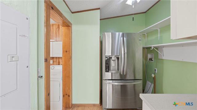 1594 Mountain View Drive, Canyon Lake, TX 78133