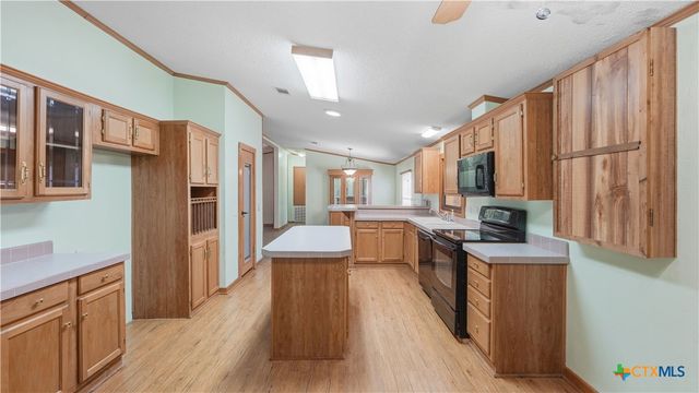 1594 Mountain View Drive, Canyon Lake, TX 78133